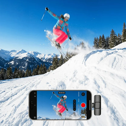 Wireless Lavalier Lapel Microphone for Iphone, Ipad, Mini Video Recording Mic for Interview Video Podcast Vlog Noise Reduction